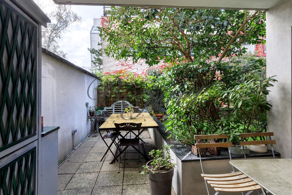 Vendu par Beguet Associés : Hauts de Seine- Boulogne Mairie 92100 Appartement Duplex 149 m² 4 Ch Jardin