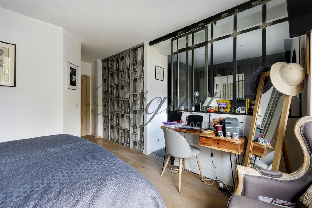 Vendu par Beguet Associés : Hauts de Seine- Boulogne Mairie 92100 Appartement Duplex 149 m² 4 Ch Jardin