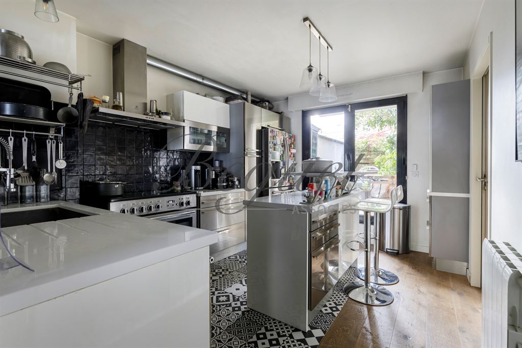 Vendu par Beguet Associés : Hauts de Seine- Boulogne Mairie 92100 Appartement Duplex 149 m² 4 Ch Jardin
