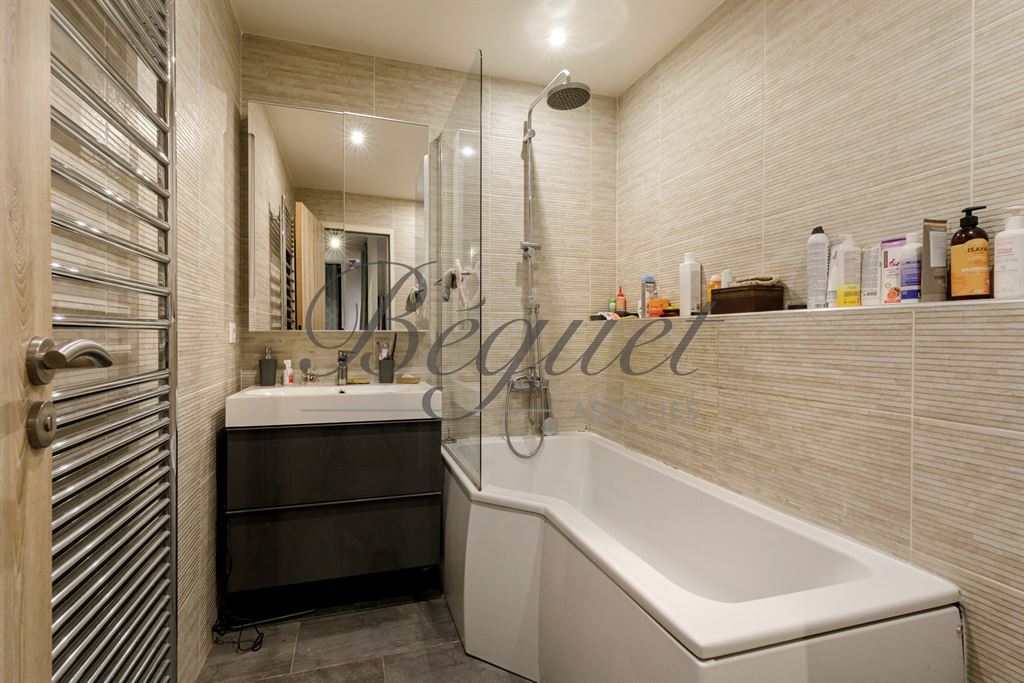 Vendu par Beguet Associés : Hauts de Seine- Boulogne Mairie 92100 Appartement Duplex 149 m² 4 Ch Jardin