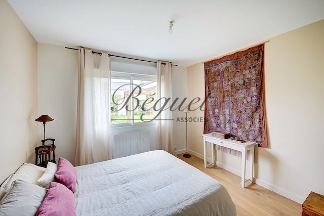 Vendu par Beguet Associés : Indre-et-Loire Tours-Nord 37100 Maison plain-pied total 117 m² 3/4 ch Terrain 800 m²