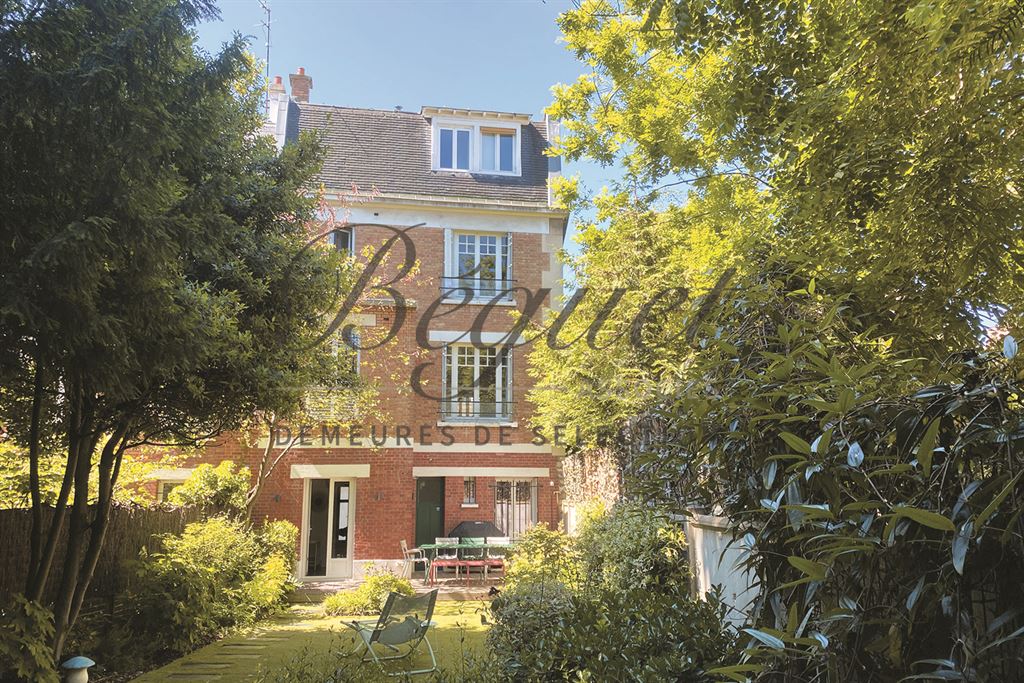A vendre chez Beguet Associés : BOULOGNE DUPANLOUP-PRINCE MARMOTTAN 92100 MAISON 240 m² JARDIN
