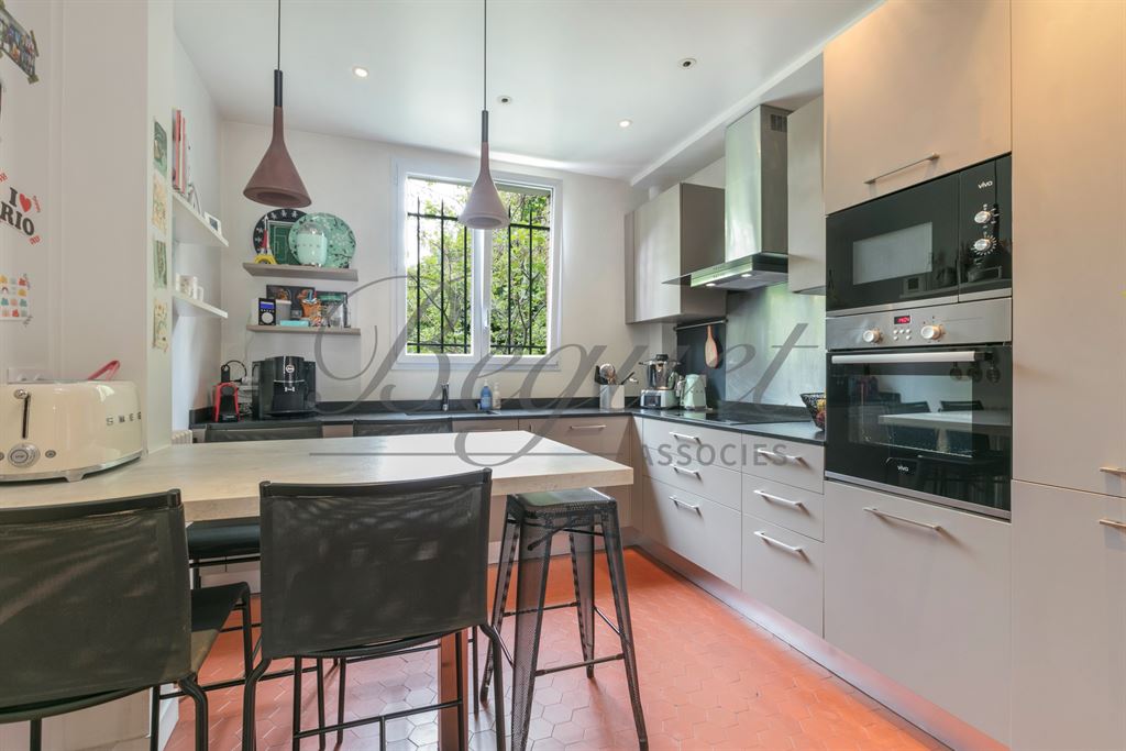 A vendre chez Beguet Associés : BOULOGNE DUPANLOUP-PRINCE MARMOTTAN 92100 MAISON 240 m² JARDIN