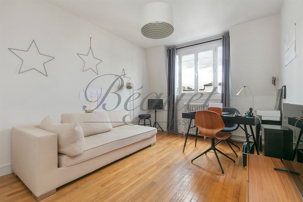 A vendre chez Beguet Associés : BOULOGNE DUPANLOUP-PRINCE MARMOTTAN 92100 MAISON 240 m² JARDIN