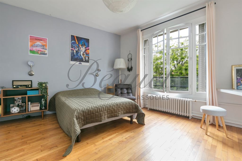 A vendre chez Beguet Associés : BOULOGNE DUPANLOUP-PRINCE MARMOTTAN 92100 MAISON 240 m² JARDIN