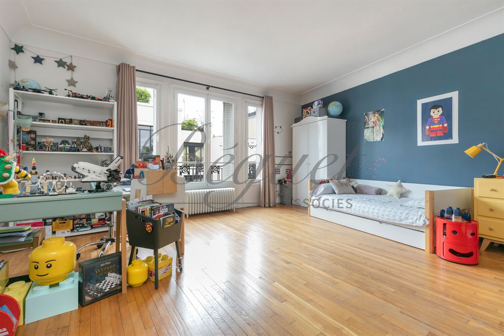 A vendre chez Beguet Associés : BOULOGNE DUPANLOUP-PRINCE MARMOTTAN 92100 MAISON 240 m² JARDIN