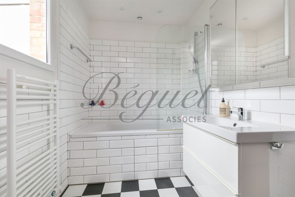 A vendre chez Beguet Associés : BOULOGNE DUPANLOUP-PRINCE MARMOTTAN 92100 MAISON 240 m² JARDIN