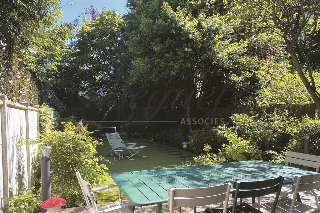A vendre chez Beguet Associés : BOULOGNE DUPANLOUP-PRINCE MARMOTTAN 92100 MAISON 240 m² JARDIN