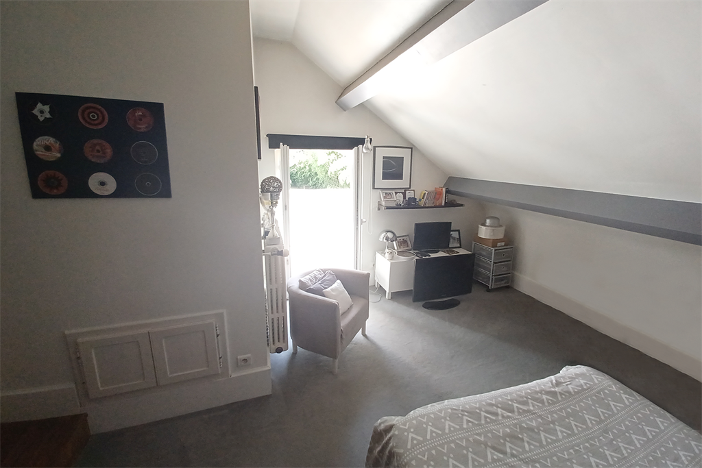 A vendre chez Beguet Associés : Montbazon - 37250 - Mauson 137m² - 3 Chambres - Jardin 800 m² - PISCINE - Accès à l’Indre