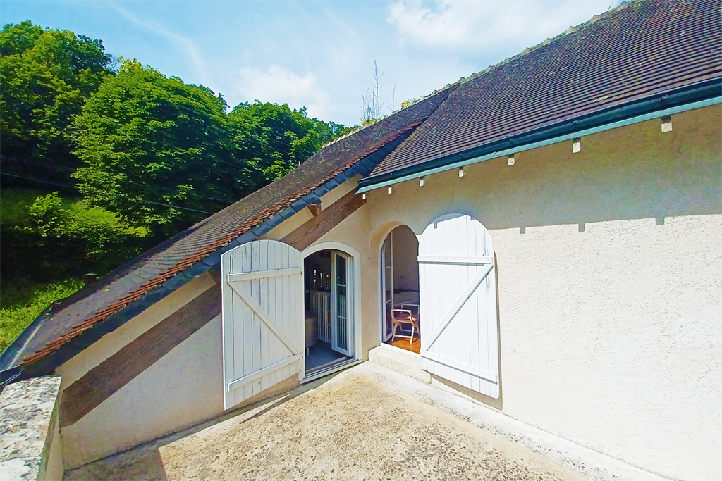 A vendre chez Beguet Associés : Montbazon - 37250 - Mauson 137m² - 3 Chambres - Jardin 800 m² - PISCINE - Accès à l’Indre
