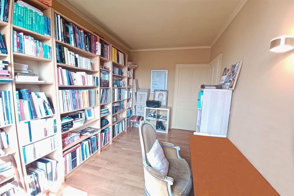 Vendu par Beguet Associés : Blois - 41000 - Maison - 154 m² - 5 Chambres - Jardin 580 m²