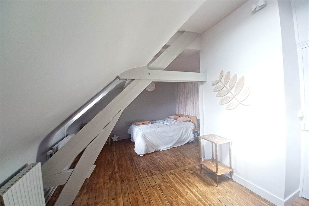 Vendu par Beguet Associés : Blois - 41000 - Maison - 154 m² - 5 Chambres - Jardin 580 m²