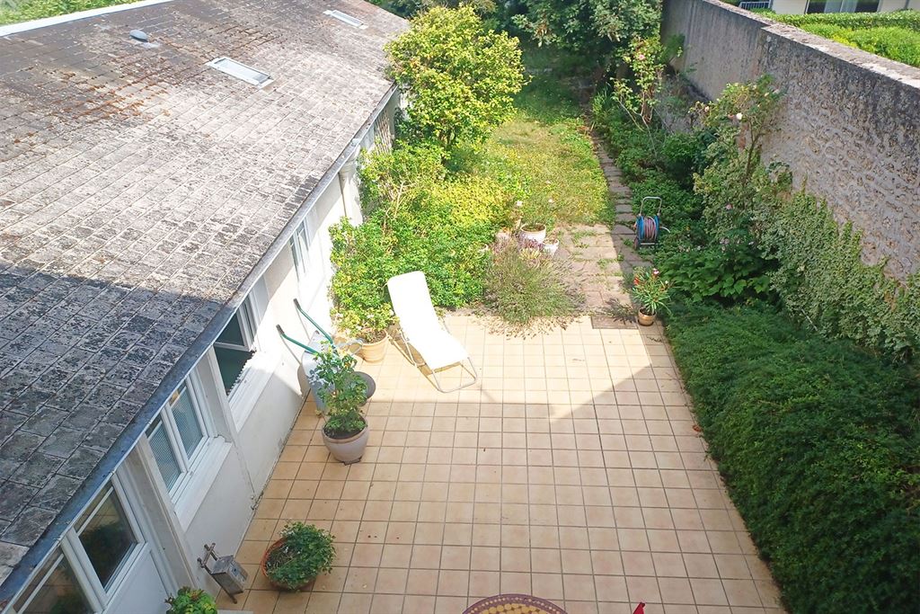 Vendu par Beguet Associés : Blois - 41000 - Maison - 154 m² - 5 Chambres - Jardin 580 m²