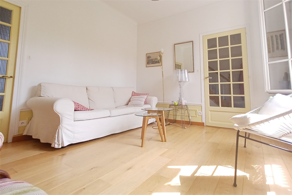 Vendu par Beguet Associés : Blois - 41000 - Maison - 154 m² - 5 Chambres - Jardin 580 m²