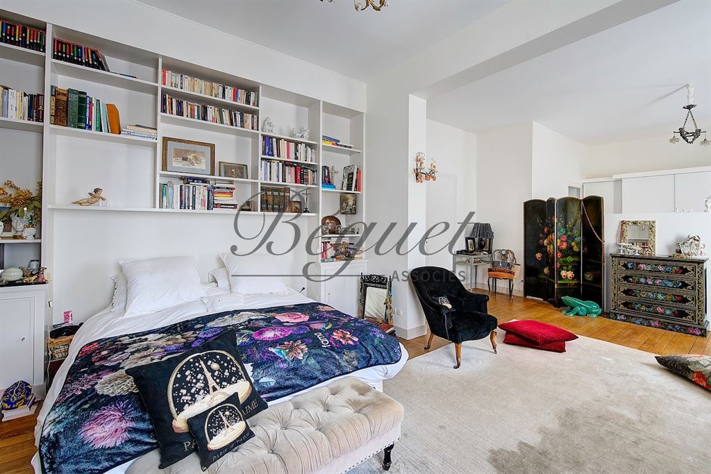 Vendu par Beguet Associés : Touraine Loire valley Indre et Loire Tours 37000 Maison et dépendance 331 m² 9 chambres jardin 3 par