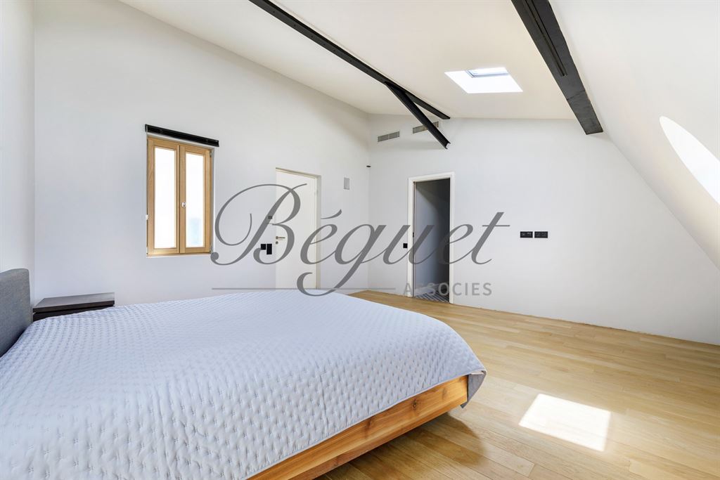 A vendre chez Beguet Associés : Paris Triangle d’Or 75008 Appartement 142 m² 2 Chambres