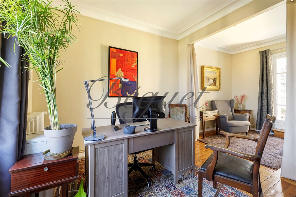 A vendre chez Beguet Associés : Châtenay-Malabry 92290 Maison familiale 247 m² - 178 m² – 4/5 chambres – Jardin & garage