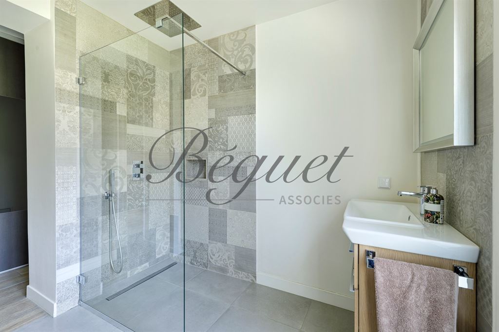 A vendre chez Beguet Associés : Châtenay-Malabry 92290 Maison familiale 247 m² - 178 m² – 4/5 chambres – Jardin & garage