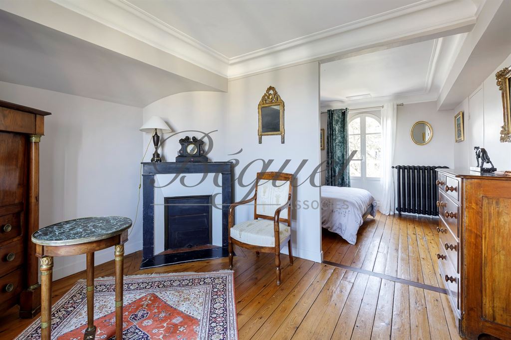A vendre chez Beguet Associés : Châtenay-Malabry 92290 Maison familiale 247 m² - 178 m² – 4/5 chambres – Jardin & garage