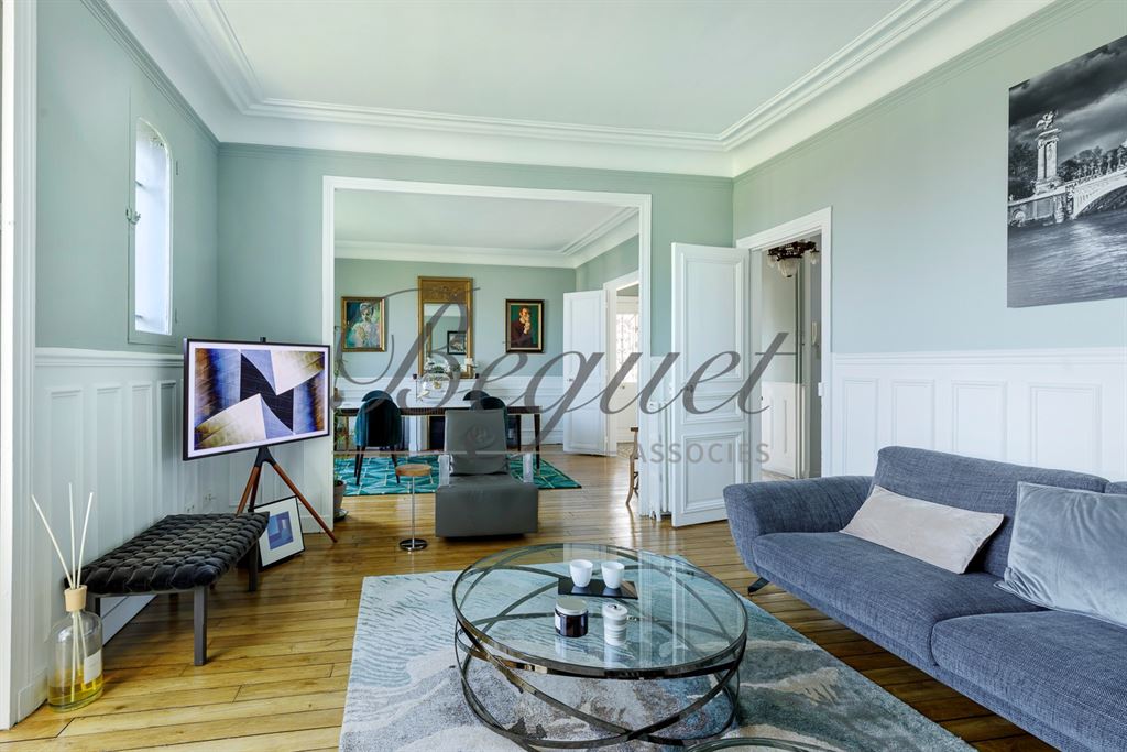 A vendre chez Beguet Associés : Châtenay-Malabry 92290 Maison familiale 247 m² - 178 m² – 4/5 chambres – Jardin & garage