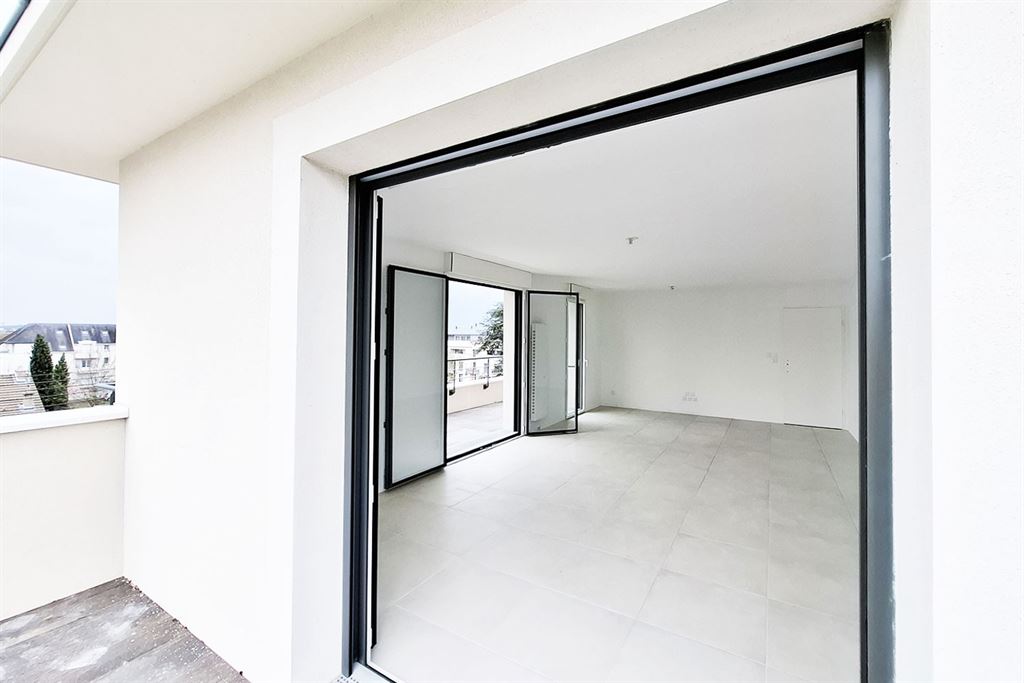 A vendre chez Beguet Associés : Tours - 37540 - Appartement neuf T5 - 101.9 m² - 3 Chambres - Terrasses 62.2 m²