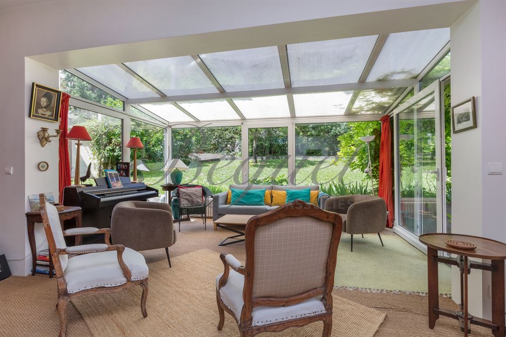 A vendre chez Beguet Associés : HAUTS DE SEINE CHAVILLE - 92370 - MAISON 180 m² / 205 M - 6 CHAMBRES - JARDIN 485 M - GARAGE