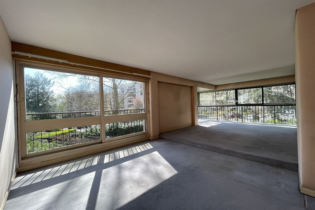 A vendre chez Beguet Associés : 