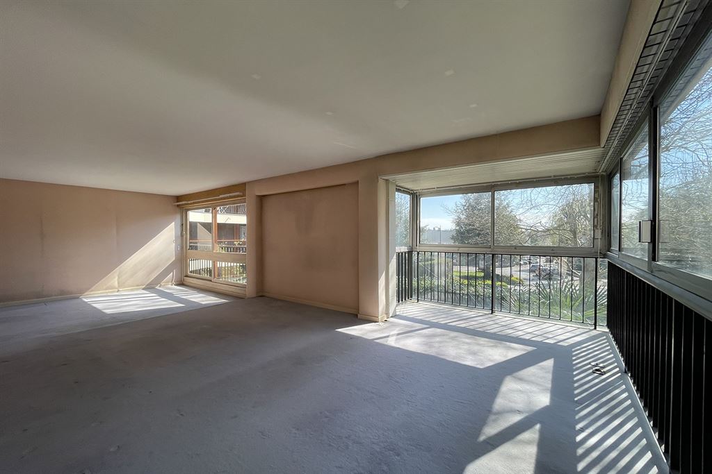 A vendre chez Beguet Associés : 