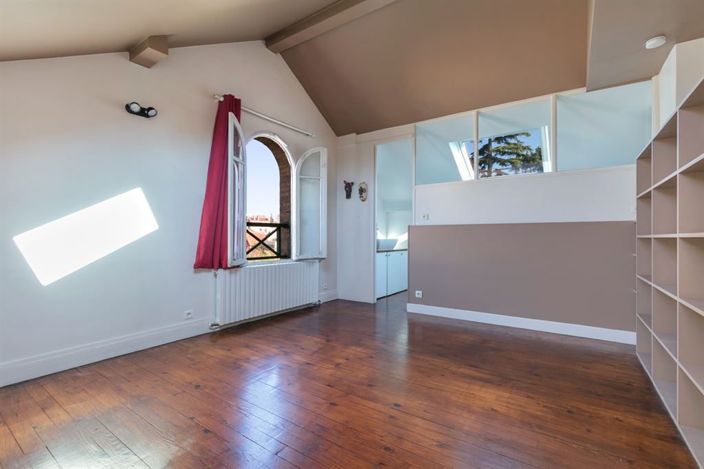 A vendre chez Beguet Associés : HAUTS DE SEINE 92210 SAINT CLOUD MAISON 180 m² 4 CHAMBRES JARDIN
