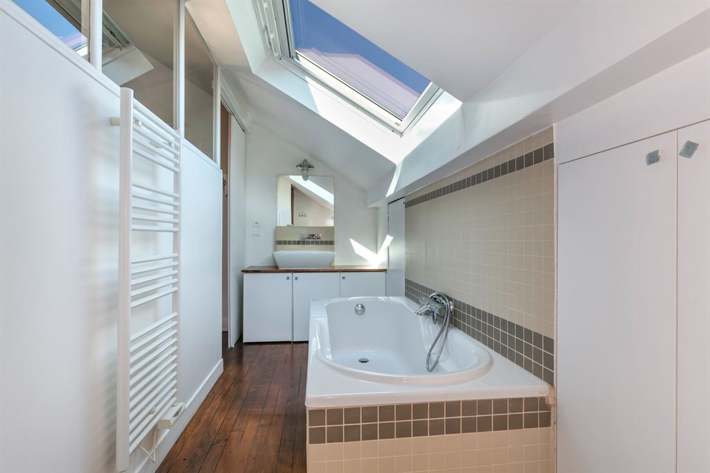 A vendre chez Beguet Associés : HAUTS DE SEINE 92210 SAINT CLOUD MAISON 180 m² 4 CHAMBRES JARDIN