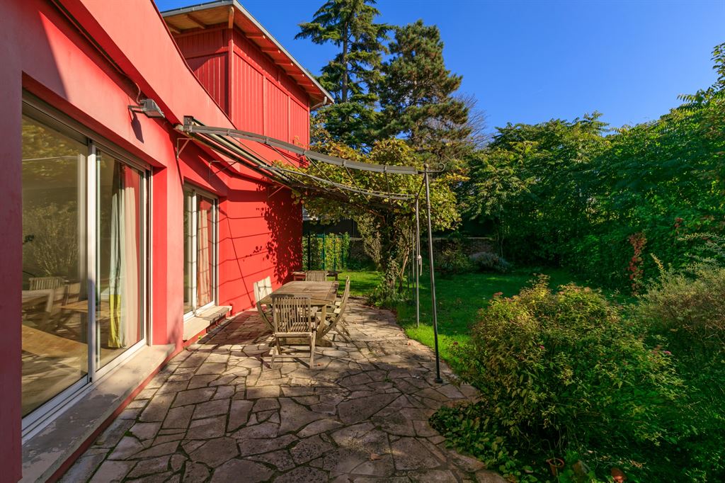 A vendre chez Beguet Associés : HAUTS DE SEINE 92210 SAINT CLOUD MAISON 180 m² 4 CHAMBRES JARDIN