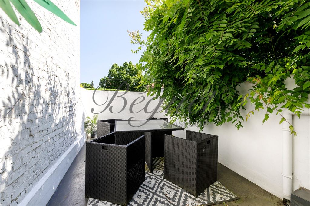A vendre chez Beguet Associés : 92500 RUEIL MAMAISON MAISON 170 m² 5 CHAMBRES TERRASSE COUR