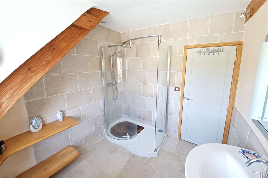 A vendre chez Beguet Associés : Amboise - 37400 - Maison - 182 m² - 4/5 Chambres - Jardin 2000 m² - Piscine