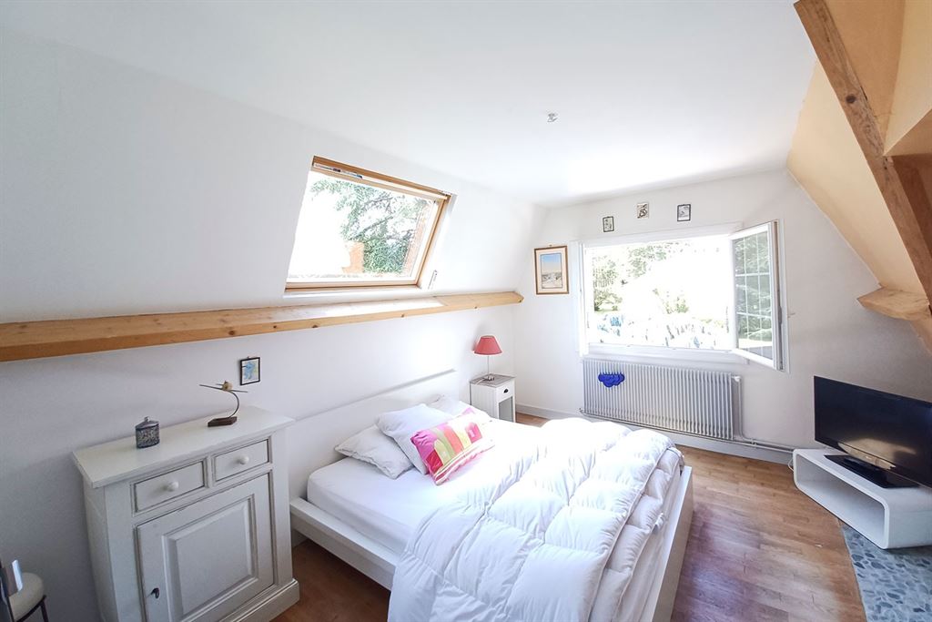 A vendre chez Beguet Associés : Amboise - 37400 - Maison - 182 m² - 4/5 Chambres - Jardin 2000 m² - Piscine