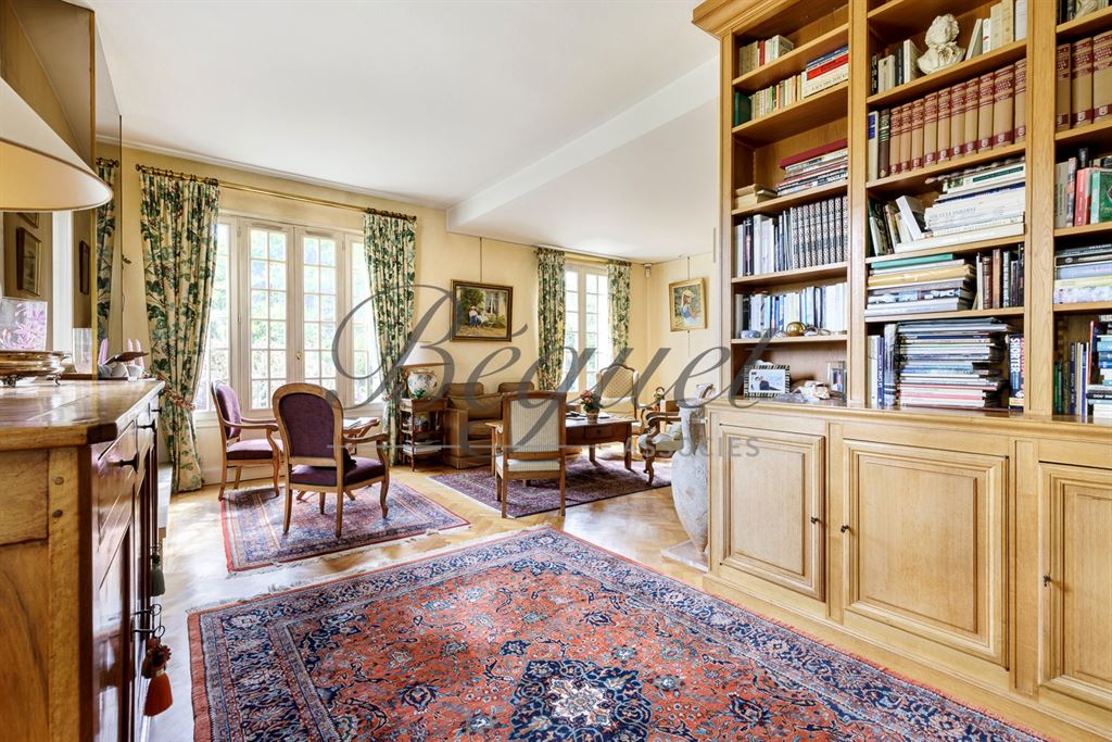 A vendre chez Beguet Associés : HAUTS DE SEINE VAUCRESSON - 92420 -  DIVISION THERY- MAISON 190 m²  - 3 CHAMBRES - JARDIN GARAGE