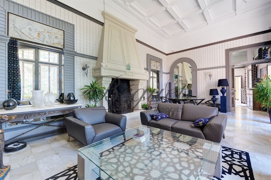 A vendre chez Beguet Associés : Vernou sur Brenne, 37210, Maison 340 m², Maison de gardien et 2 gites 160 m², 8 chambres, piscine, p