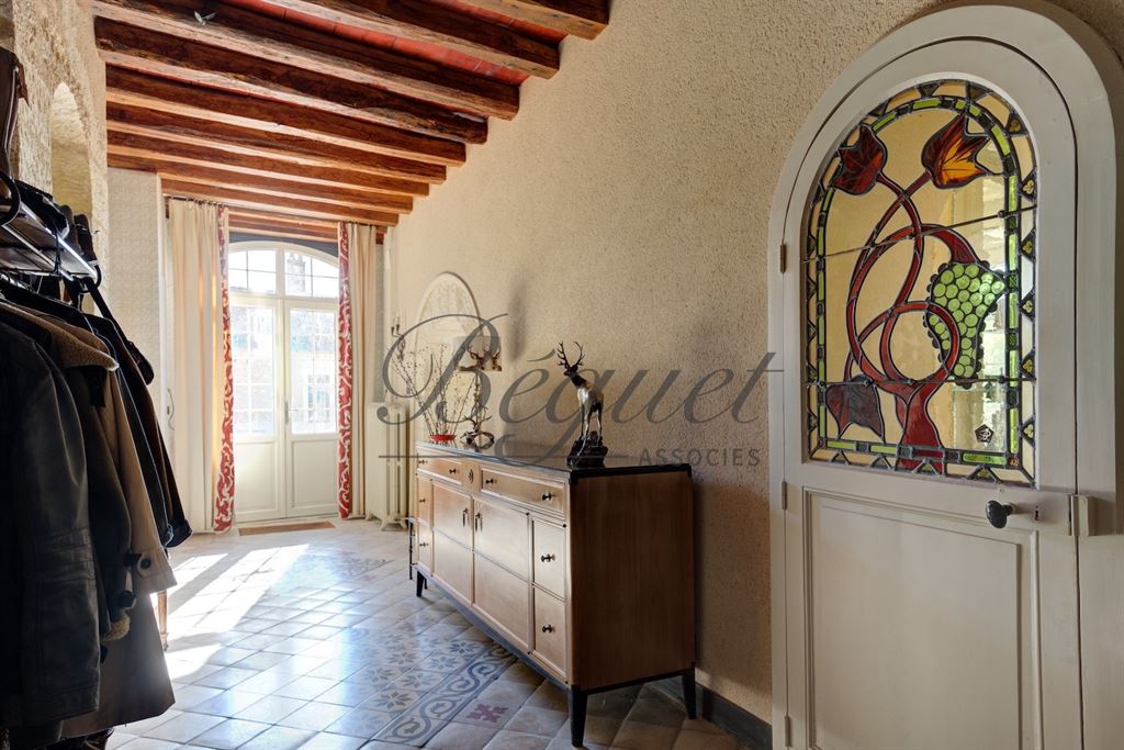 A vendre chez Beguet Associés : Vernou sur Brenne, 37210, Maison 340 m², Maison de gardien et 2 gites 160 m², 8 chambres, piscine, p