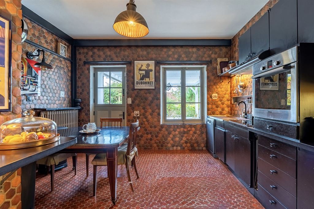 A vendre chez Beguet Associés : Ouest Paris Eure Saint-Georges-Motel 27710 - 3 Maisons hameau de charme  8 chambres Parc 2720 m²
