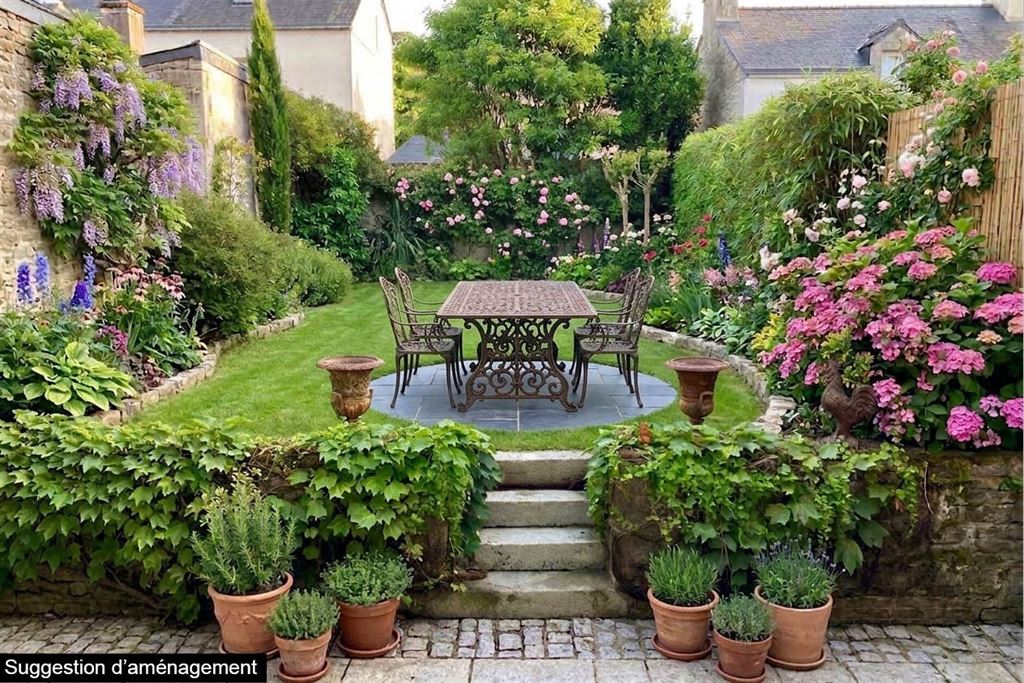 A vendre chez Beguet Associés : Tours - 37000 - Centre-ville - 230 m² - 8 pièces - 5/6 chambres - jardin