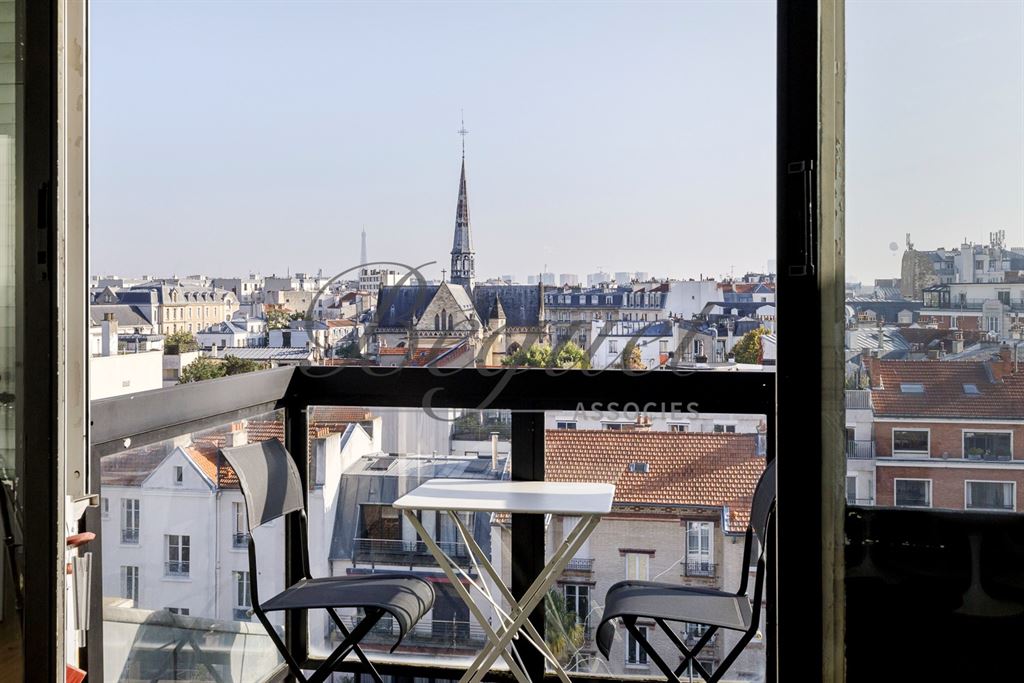 A vendre chez Beguet Associés : Boulogne-Billancourt (92100) – Appartement de 84 m² au 7e étage, terrasse – Hauts-de-Seine, Île-de-France