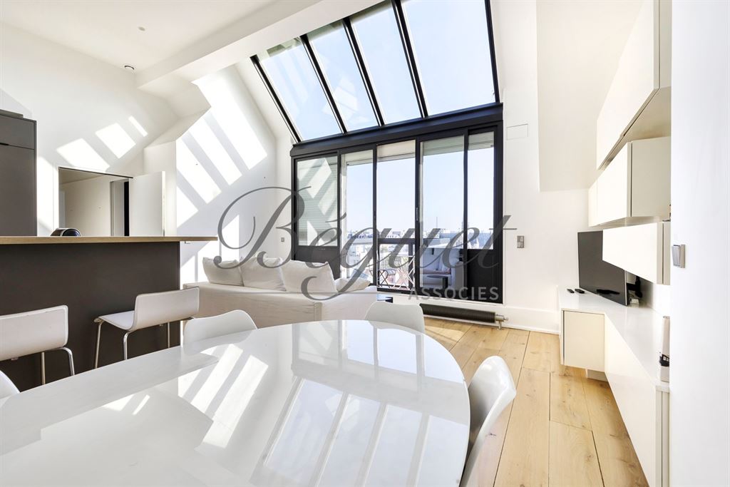 A vendre chez Beguet Associés : Boulogne-Billancourt (92100) – Appartement de 84 m² au 7e étage, terrasse – Hauts-de-Seine, Île-de-France