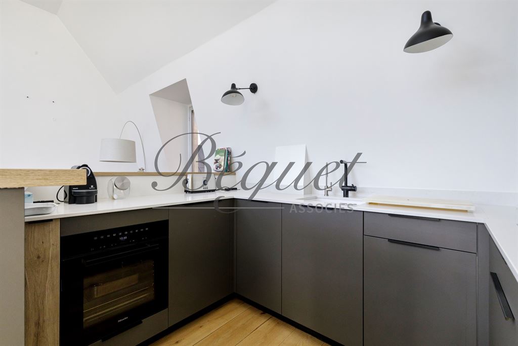 A vendre chez Beguet Associés : Boulogne-Billancourt (92100) – Appartement de 84 m² au 7e étage, terrasse – Hauts-de-Seine, Île-de-France