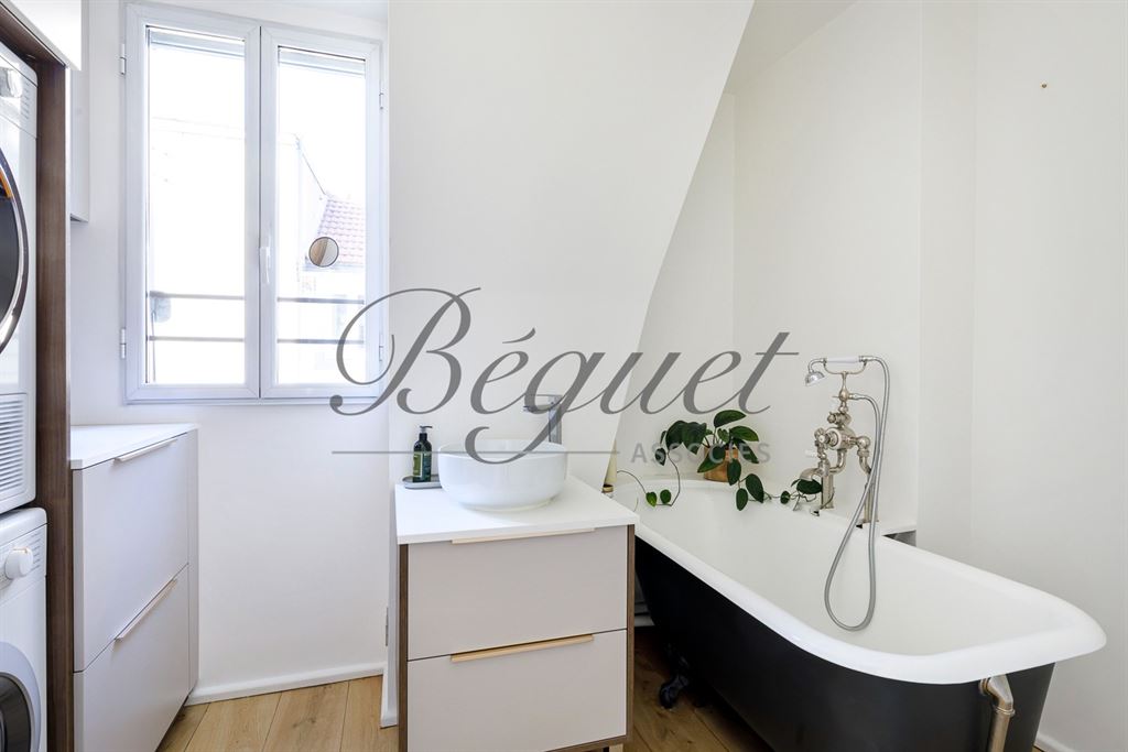 A vendre chez Beguet Associés : Boulogne-Billancourt (92100) – Appartement de 84 m² au 7e étage, terrasse – Hauts-de-Seine, Île-de-France
