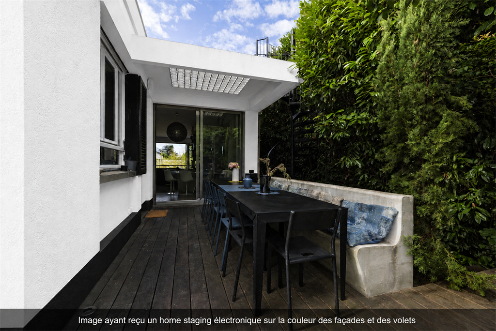 A vendre chez Beguet Associés : SAINT CLOUD  MONTRETOUT 92210 - MAISON 310 m² - 5/6 CHAMBRES + 2/3 BUREAUX  700 m² TERRAIN - PARKING