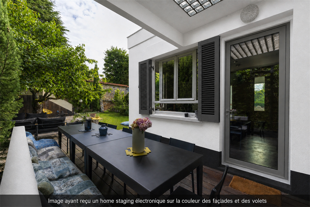 A vendre chez Beguet Associés : SAINT CLOUD  MONTRETOUT 92210 - MAISON 310 m² - 5/6 CHAMBRES + 2/3 BUREAUX  700 m² TERRAIN - PARKING