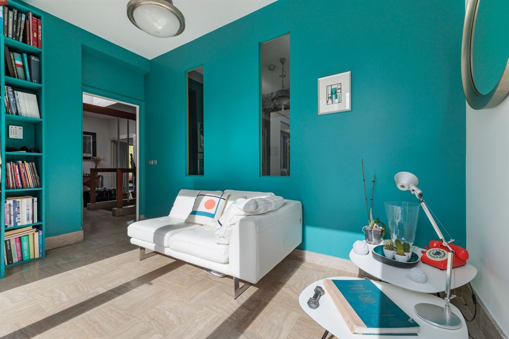 A vendre chez Beguet Associés : SAINT CLOUD  MONTRETOUT 92210 - MAISON 310 m² - 5/6 CHAMBRES + 2/3 BUREAUX  700 m² TERRAIN - PARKING