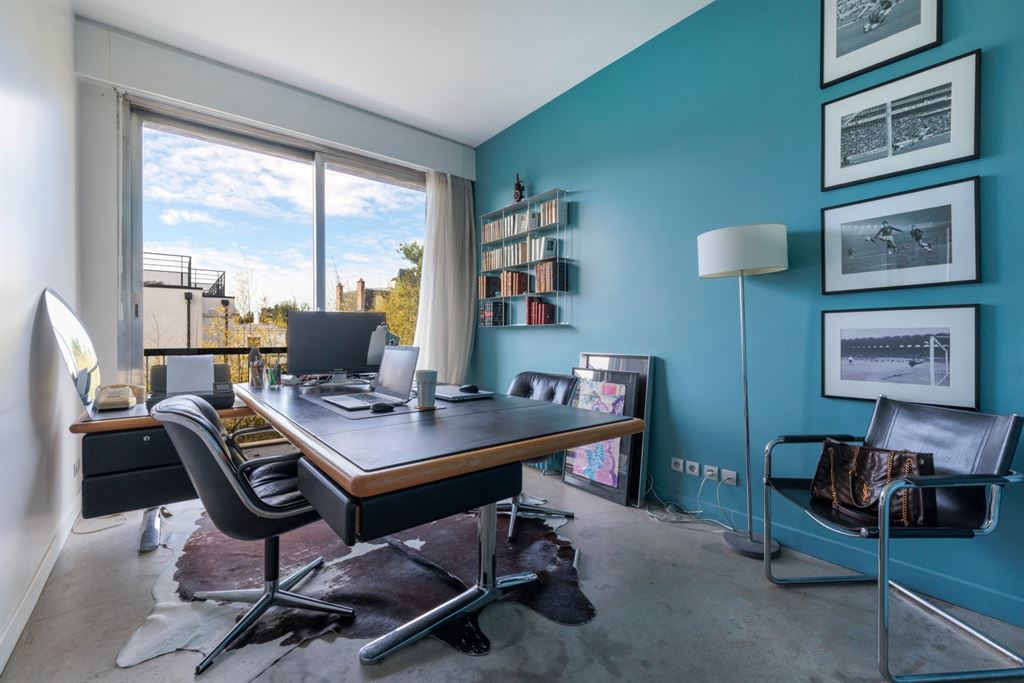 A vendre chez Beguet Associés : SAINT CLOUD  MONTRETOUT 92210 - MAISON 310 m² - 5/6 CHAMBRES + 2/3 BUREAUX  700 m² TERRAIN - PARKING