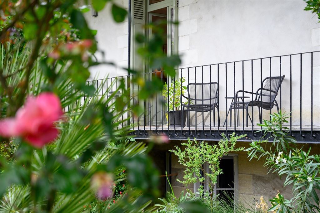 A vendre chez Beguet Associés : Indre et Loire - Hyper centre Tours - 37000 - Maison - 285 m² - 5 chambres - garage - Jardin
