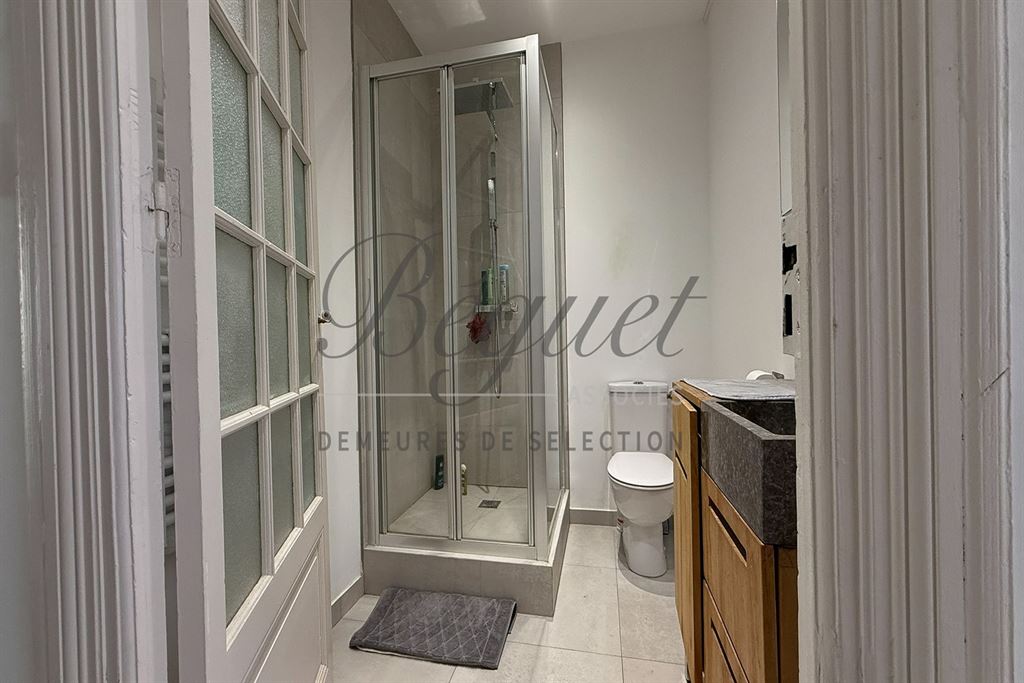 A vendre chez Beguet Associés : France Côte d’Azur, Nice, Quartier des Fleurs, 4 pièces 104 m² - 2 chambres