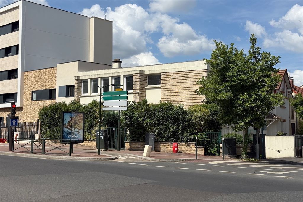 A vendre chez Beguet Associés : BOURG-LA-REINE 92340 – MAISON - 160/240 m² - 6-8 LOGEMENTS - 3 GARAGES